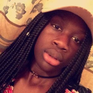 Meet your Posher, Felicia